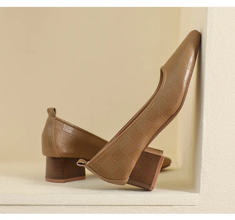 Boty Zarusova s hranatou špičkou a silnou podrážkou - Moderní pohodlí